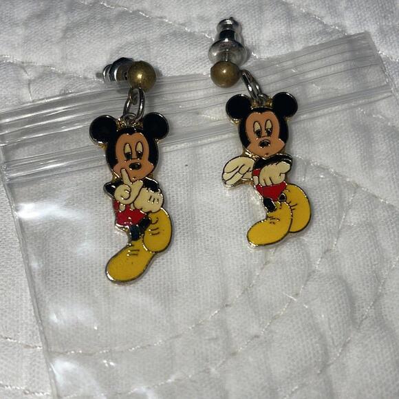 Vintage Disney Mickey Mouse earrings - Picture 11 of 11